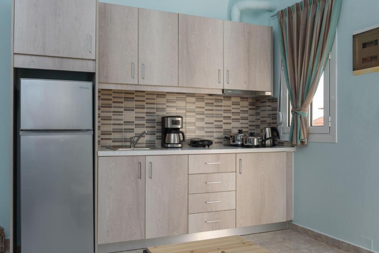 קלמאקי Spyros Apartments With Pool מראה חיצוני תמונה