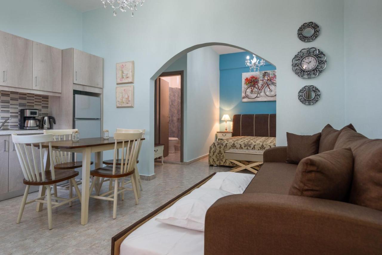 קלמאקי Spyros Apartments With Pool מראה חיצוני תמונה